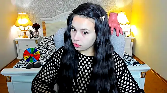 Snapshot of OmniaSher chatting on November 2025 10:04:02 AM OmniaSher online show from November 2025 10:04:02 AM