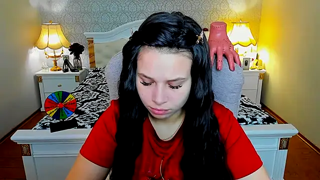 Snapshot of OmniaSher chatting on November 2025 10:39:02 AM OmniaSher online show from November 2025 10:39:02 AM