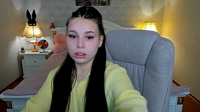 Snapshot of OmniaSher chatting on February 2026 10:14:02 AM OmniaSher online show from February 2026 10:14:02 AM