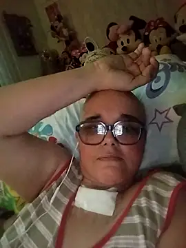 Yarry40 online show from November 2025 06:39:01 PM