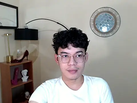 Snapshot of keirflorianxx chatting on September 2025 06:04:01 AM keirflorianxx online show from September 2025 06:04:01 AM