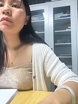 xiaonan- online show from October 2025 09:02:01 AM