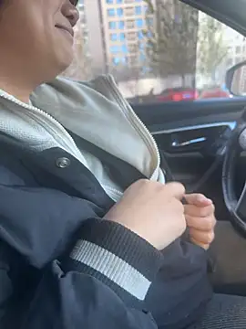 Snapshot of Fengbaby-555 chatting on December 2025 02:50:02 AM Fengbaby-555 online show from December 2025 02:50:02 AM