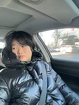 Snapshot of Fengbaby-555 chatting on December 2025 05:02:01 AM Fengbaby-555 online show from December 2025 05:02:01 AM