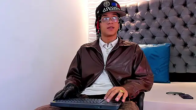 MARSHALL SPENCER online show from December 2025 01:08:01 PM