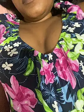 Snapshot of vinushi chatting on September 2025 12:59:01 AM vinushi online show from September 2025 12:59:01 AM