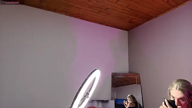 Electra Gosselin online show from October 2025 03:18:01 AM