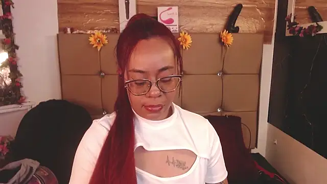 MIA  SPENCER online show from April 2026 08:57:02 PM