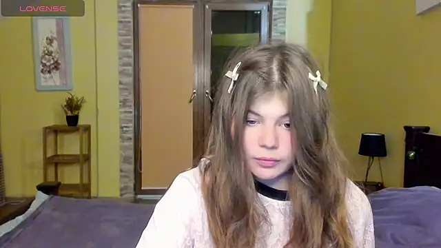 Lilly Jess online show from October 2025 07:18:01 PM