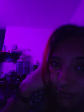 carolinerue online show from May 2026 04:40:01 AM