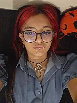 carolinerue online show from June 2026 11:42:01 PM