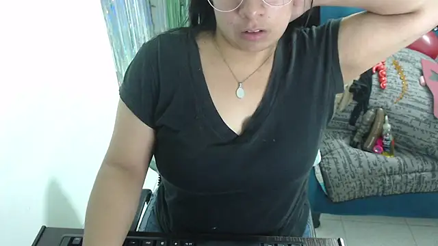 Snapshot of Cristalfire_69 chatting on September 2025 01:34:02 PM Cristalfire 69 online show from September 2025 01:34:02 PM
