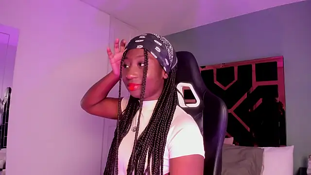 Snapshot of Madison_Monroe_ chatting on September 2025 11:35:02 AM Madison Monroe online show from September 2025 11:35:02 AM
