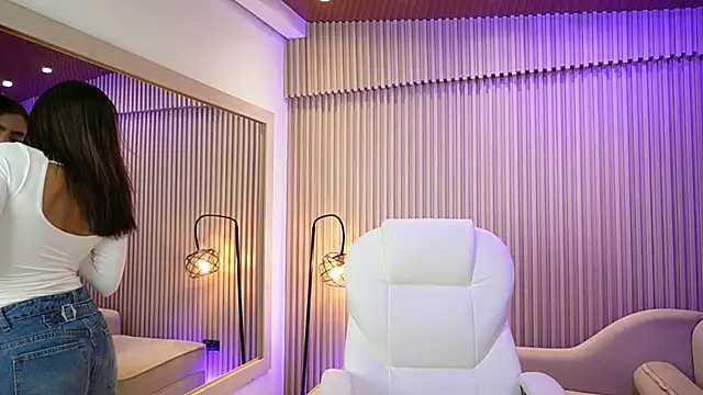 sarabelmont online show from September 2025 11:54:01 AM