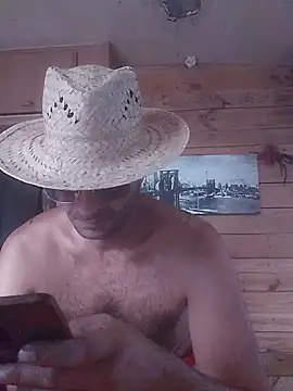 Snapshot of Vikingo1985 chatting on September 2025 05:01:02 PM Vikingo1985 online show from September 2025 05:01:02 PM
