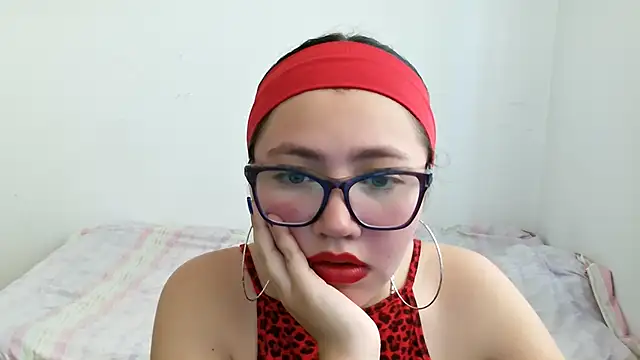 Snapshot of ScarletNyx chatting on September 2025 05:02:02 PM ScarletNyx online show from September 2025 05:02:02 PM