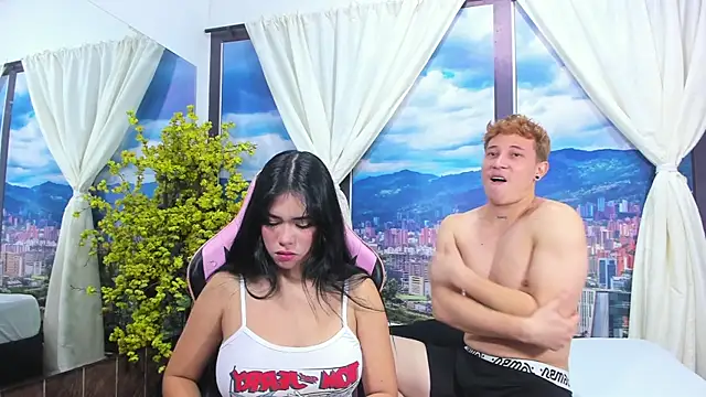 Sarahwalkerr online show from October 2025 01:31:01 PM