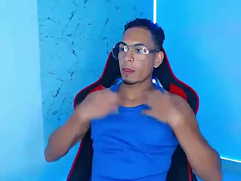 Snapshot of lorian_vikel chatting on September 2025 10:10:02 PM lorian vikel online show from September 2025 10:10:02 PM