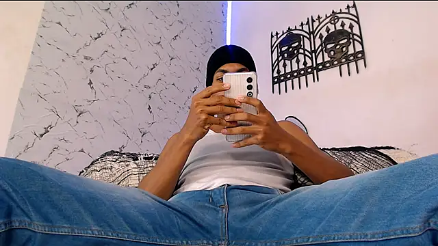 Snapshot of lorian_vikel chatting on October 2025 09:47:02 PM lorian vikel online show from October 2025 09:47:02 PM