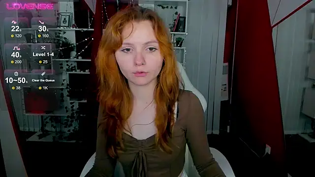 AlisHanson online show from October 2025 12:06:01 PM