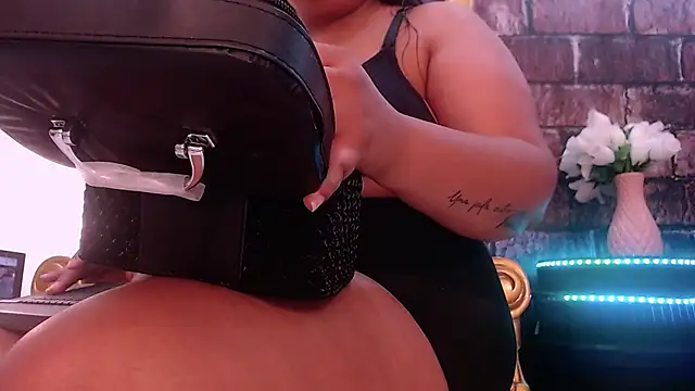 ValeryBerri online show from February 2026 12:21:01 PM