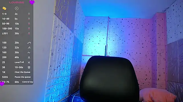 Snapshot of emmydurant chatting on November 2025 08:25:02 AM emmydurant online show from November 2025 08:25:02 AM