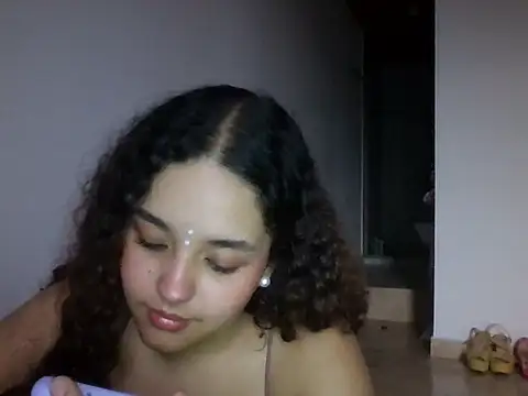 Snapshot of Isis_Bladee chatting on November 2025 10:31:02 PM Isis Bladee online show from November 2025 10:31:02 PM