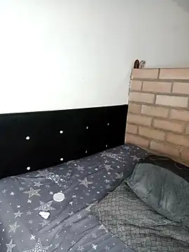 Isis Bladee online show from May 2026 01:05:02 PM