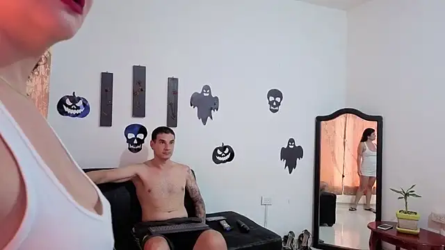 kloe-robert online show from October 2025 02:14:02 PM