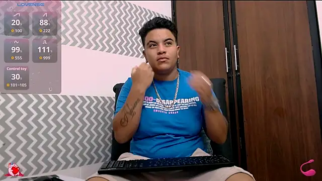Snapshot of Zeus3_ chatting on September 2025 01:44:02 PM Zeus3 online show from September 2025 01:44:02 PM