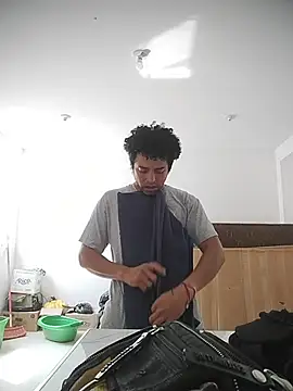 ThiagoFernandezChancay25 online show from October 2025 07:04:02 PM