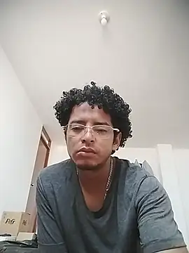 ThiagoFernandezChancay25 online show from February 2026 01:56:01 PM