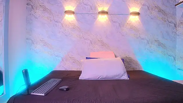 Snapshot of abbyrouss_ chatting on November 2025 03:07:01 AM abbyrouss online show from November 2025 03:07:01 AM