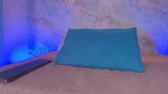 Snapshot of abbyrouss_ chatting on November 2025 03:05:01 AM abbyrouss online show from November 2025 03:05:01 AM