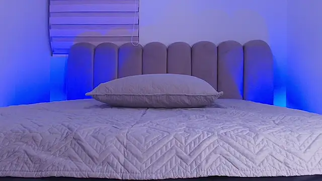 Snapshot of abbyrouss_ chatting on November 2025 03:18:02 AM abbyrouss online show from November 2025 03:18:02 AM