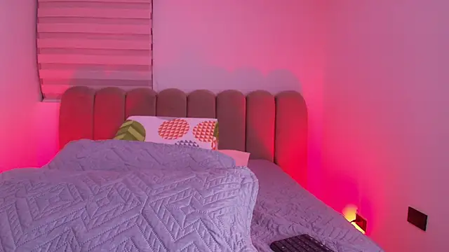 Snapshot of abbyrouss_ chatting on November 2025 03:09:02 AM abbyrouss online show from November 2025 03:09:02 AM