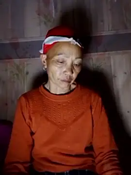 Snapshot of -Xuka-200 chatting on December 2025 11:41:02 AM -Xuka-200 online show from December 2025 11:41:02 AM