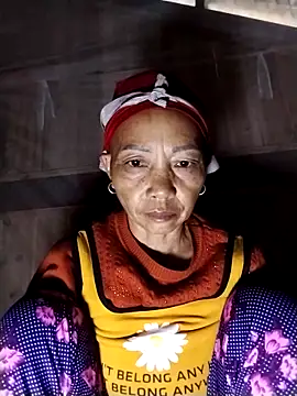 Snapshot of -Xuka-200 chatting on December 2025 12:15:02 AM -Xuka-200 online show from December 2025 12:15:02 AM