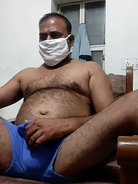 Snapshot of Famit025 chatting on September 2025 05:36:02 PM Famit025 online show from September 2025 05:36:02 PM