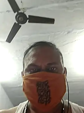 Famit025 online show from December 2025 04:27:01 PM