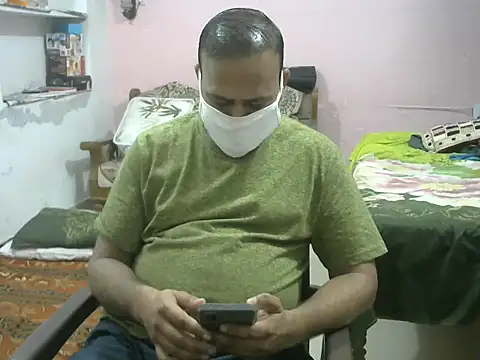 Famit025 online show from February 2026 05:32:01 PM