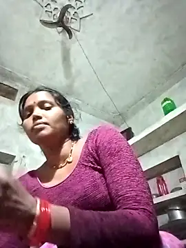 Snapshot of Cm_pooja chatting on September 2025 01:33:01 PM Cm pooja online show from September 2025 01:33:01 PM