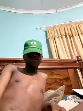 Snapshot of babyboyhluli chatting on November 2025 11:40:01 PM babyboyhluli online show from November 2025 11:40:01 PM