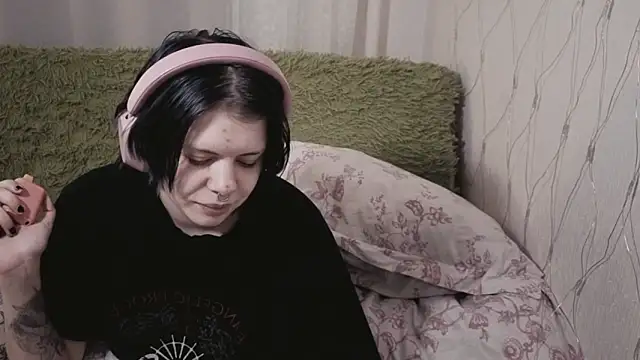 Alice Zev online show from May 2026 02:05:02 AM