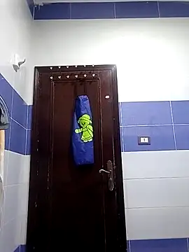 ayamohamedAbozeed online show from October 2025 02:51:02 PM