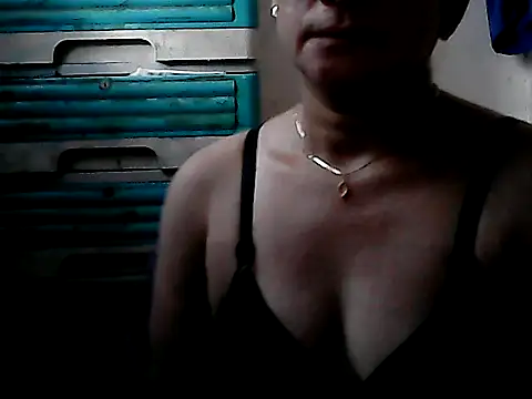 yoursPinayMama1682 online show from October 2025 11:27:01 PM