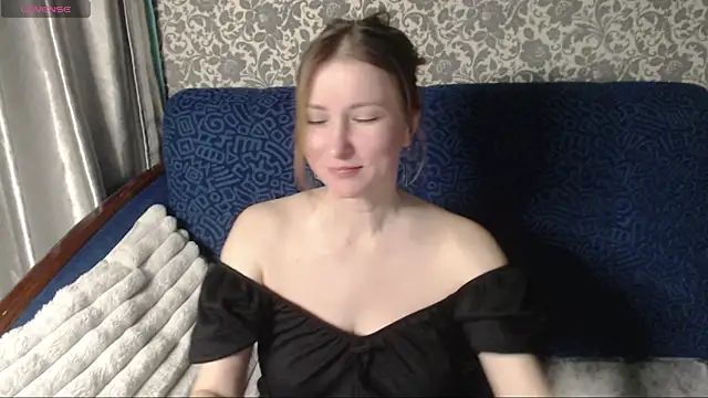 Snapshot of LesanaMagic chatting on October 2025 08:53:02 PM LesanaMagic online show from October 2025 08:53:02 PM