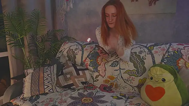 Snapshot of Charming_winky chatting on October 2025 03:42:01 PM Charming winky online show from October 2025 03:42:01 PM