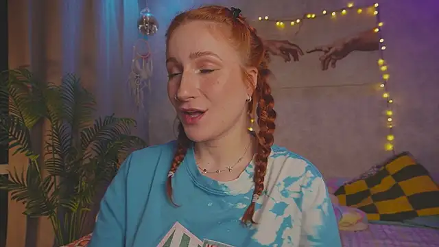 Snapshot of Charming_winky chatting on November 2025 05:58:02 PM Charming winky online show from November 2025 05:58:02 PM