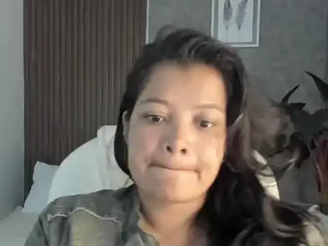 Scarletth Moon online show from October 2025 01:12:02 PM